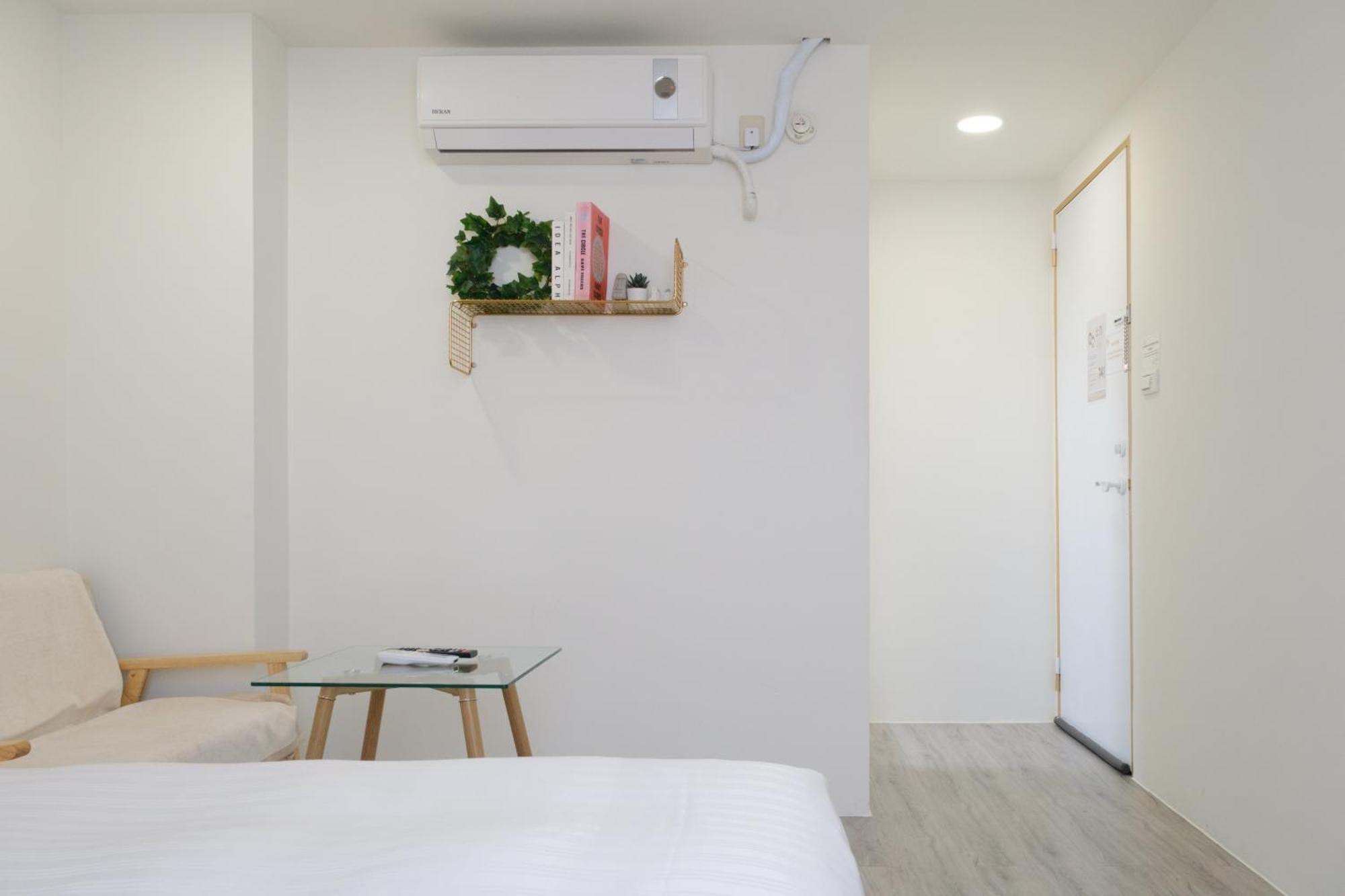 See U Apartment Tainan Esterno foto